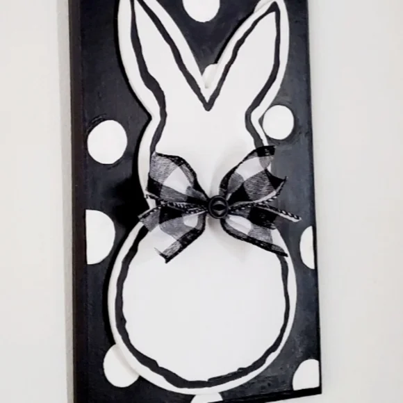 🐰 Black & White Bunny Decor 🐰 - Picture 4 of 4